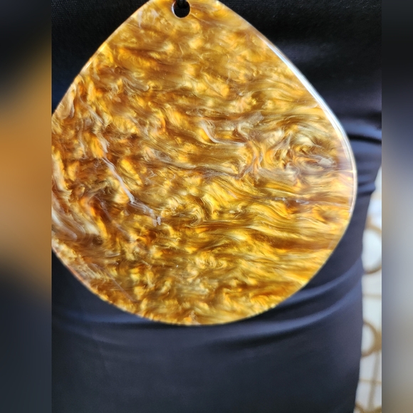 ✨️New to the Boutique! Adjustable Goldtone and Brown Necklace -Double-sided✨️ - Picture 9 of 16